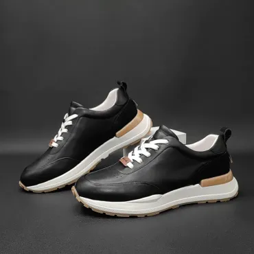 Onyx Stride Shoe